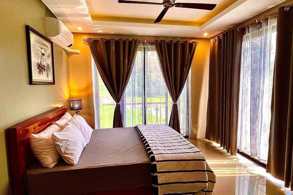 Overlooking Staycation At Sandari Batulao Tagaytay City Exterior foto