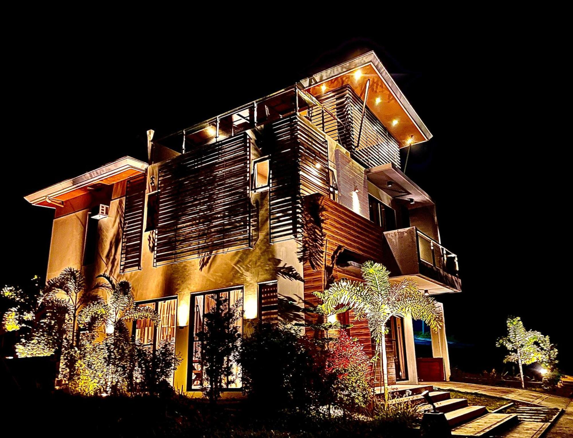 Overlooking Staycation At Sandari Batulao Tagaytay City Exterior foto
