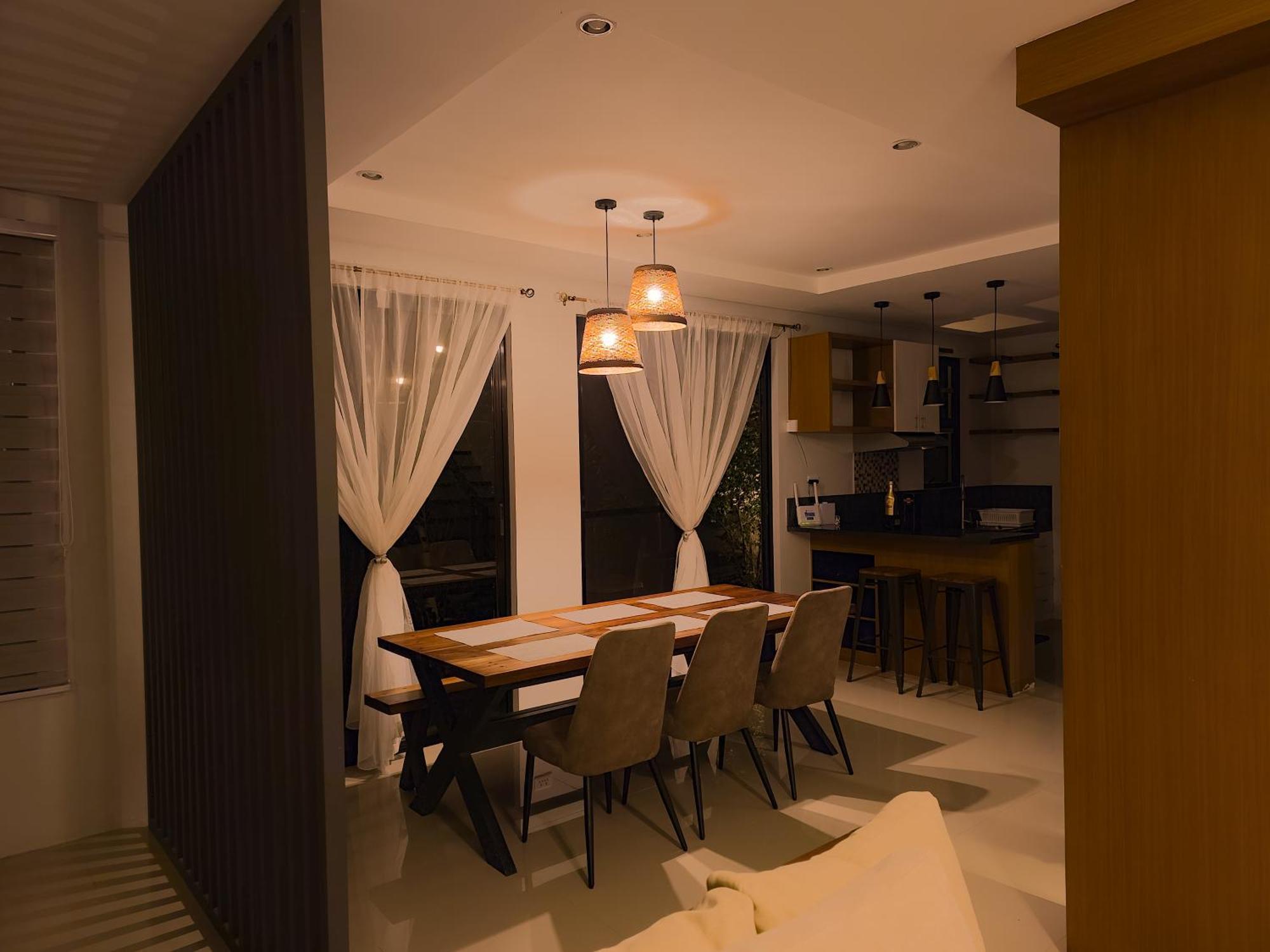 Overlooking Staycation At Sandari Batulao Tagaytay City Exterior foto