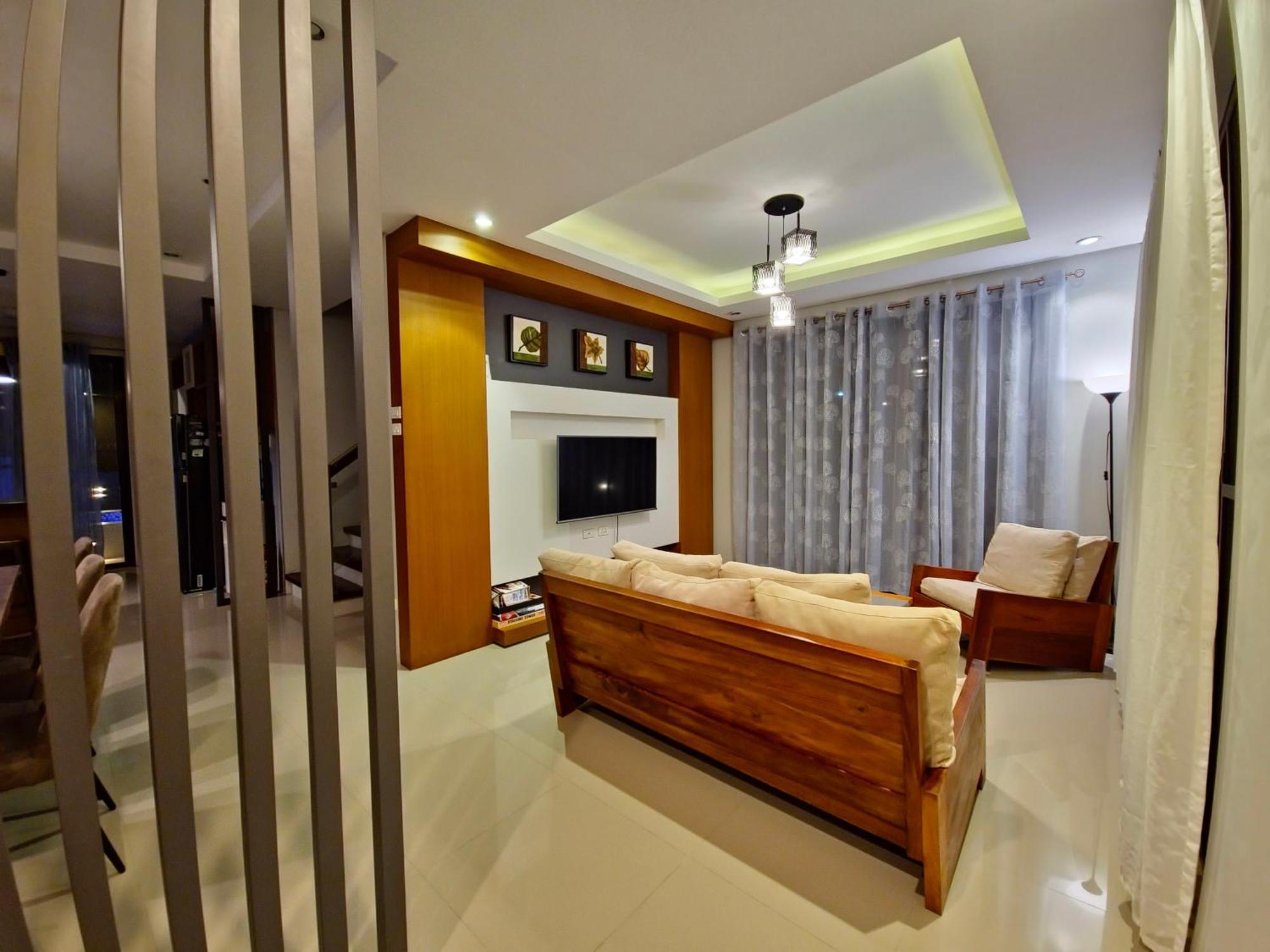 Overlooking Staycation At Sandari Batulao Tagaytay City Exterior foto